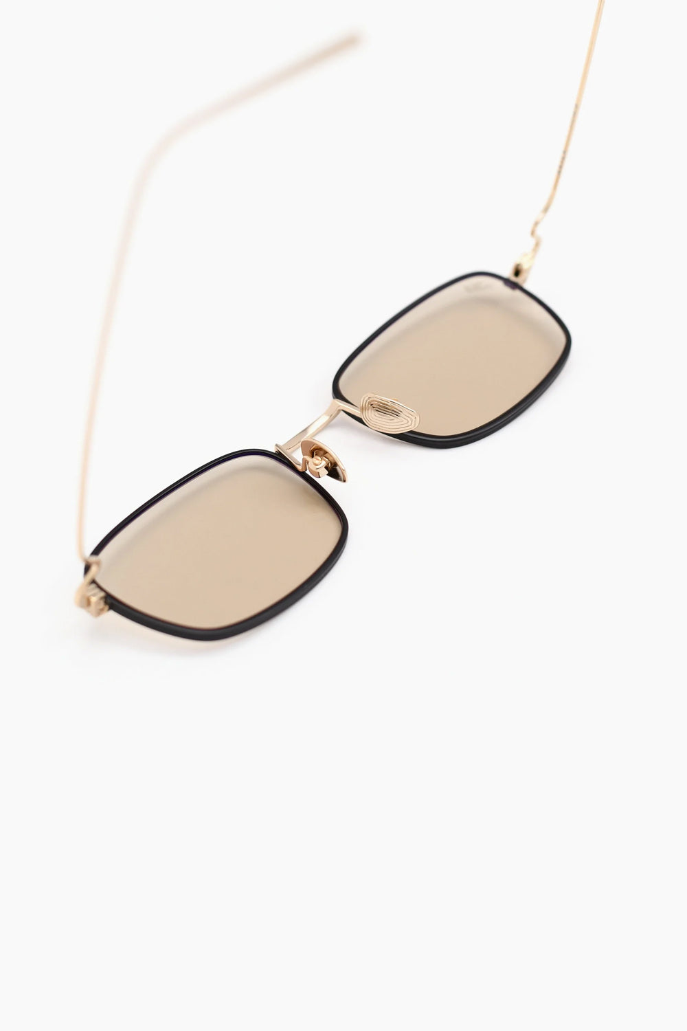 Akila Grace Black & Gold