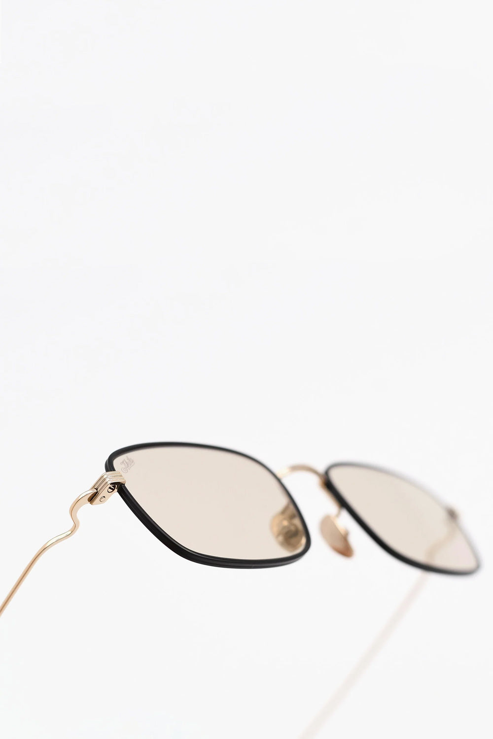 Akila Grace Black & Gold