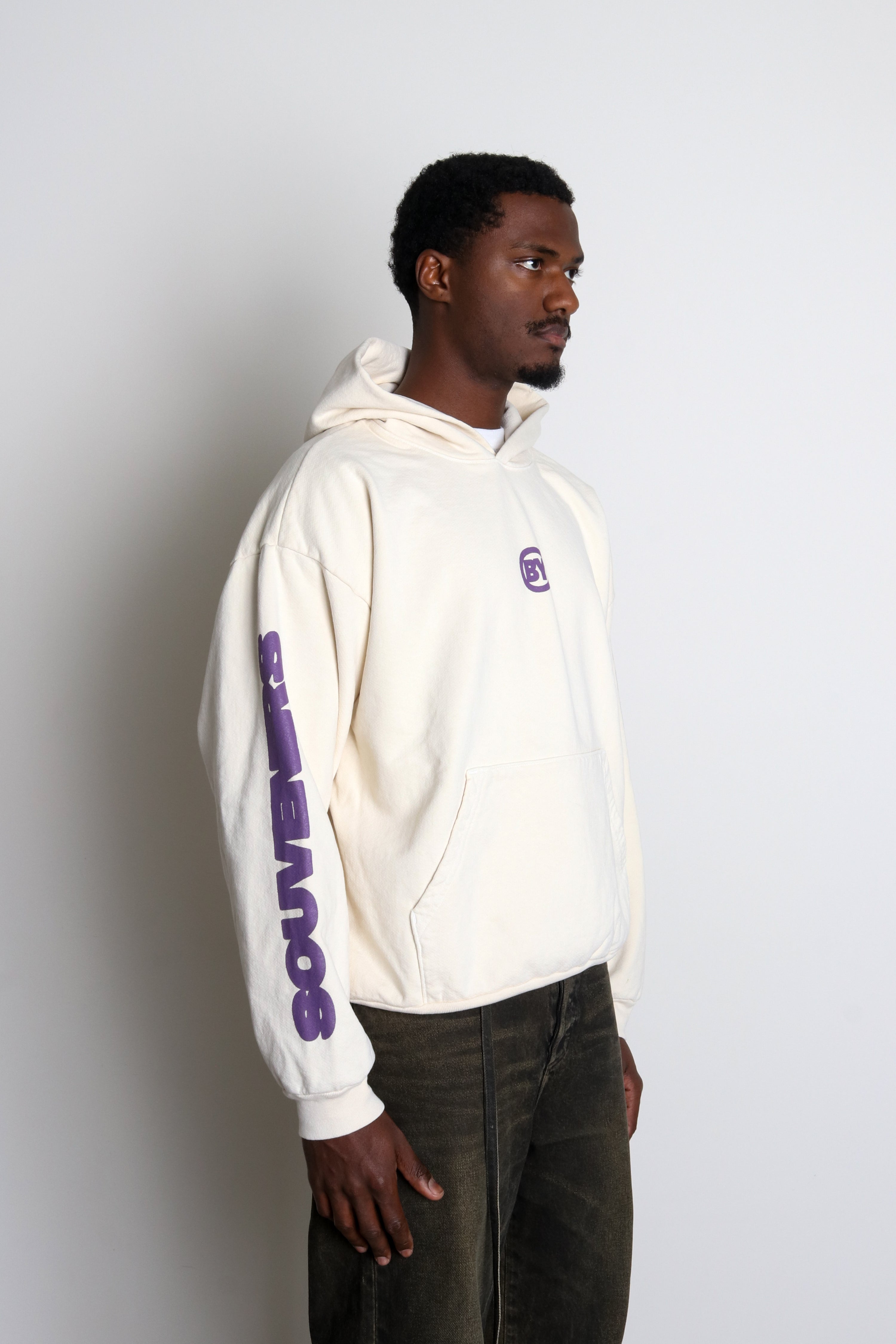 Souvenirs By.Everyone Souvenir Shop Hoodie Cream