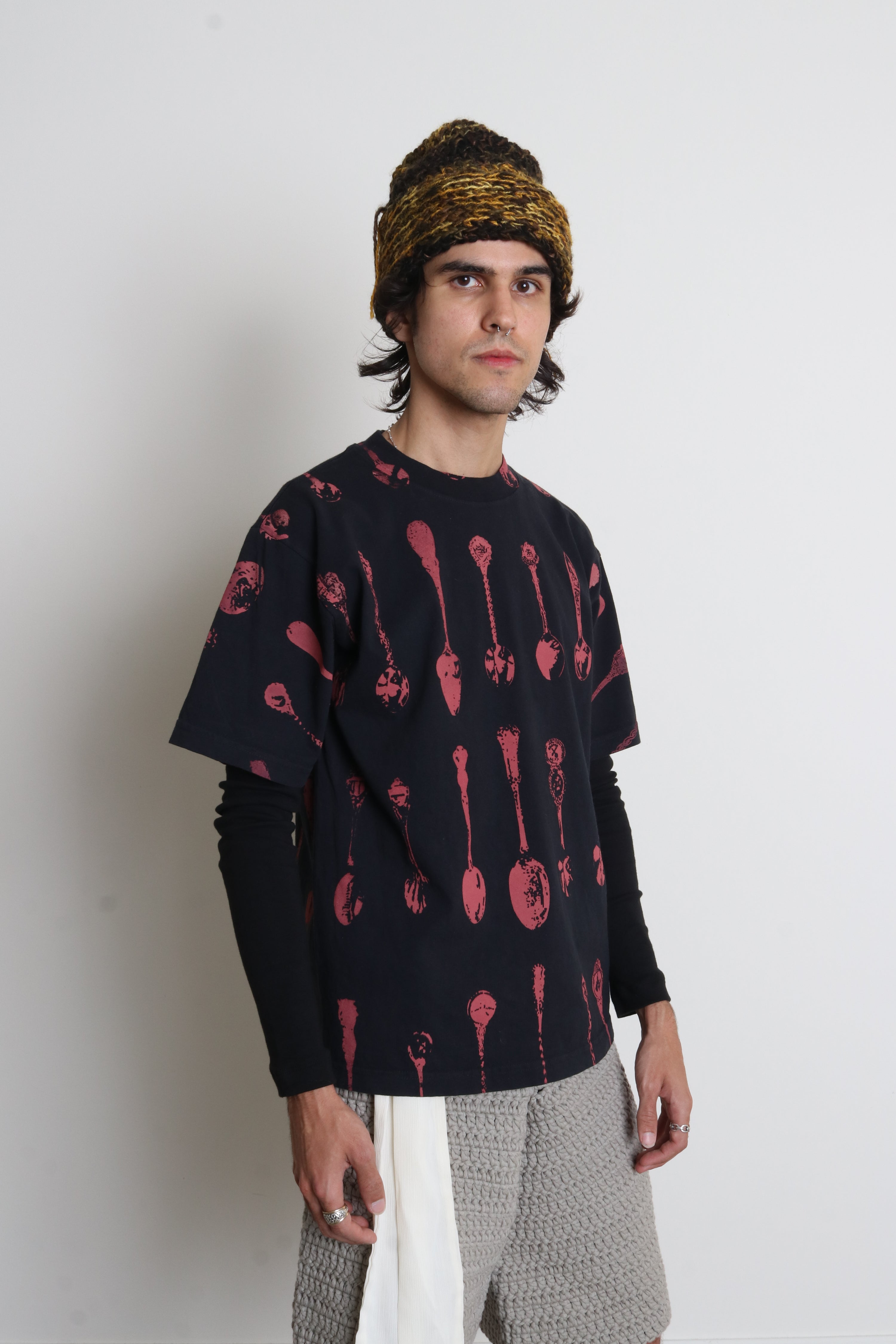 Souvenirs By.Everyone Spoons Graph T-Shirt Black