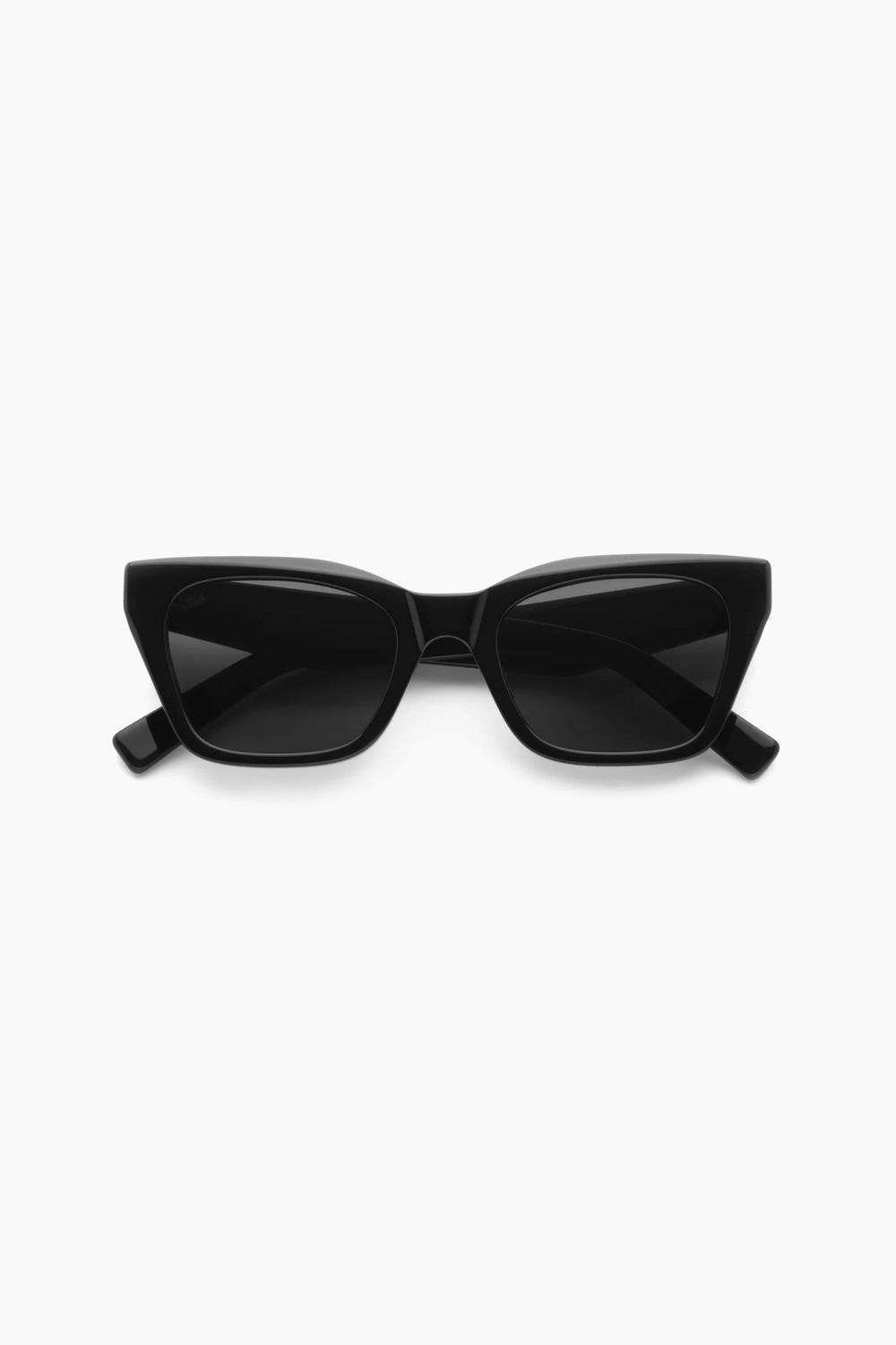 Akila Apex Black
