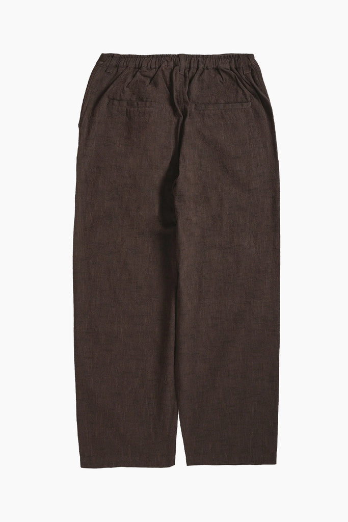 satta slow pant back image showing the rear welted pockets and belt loops.