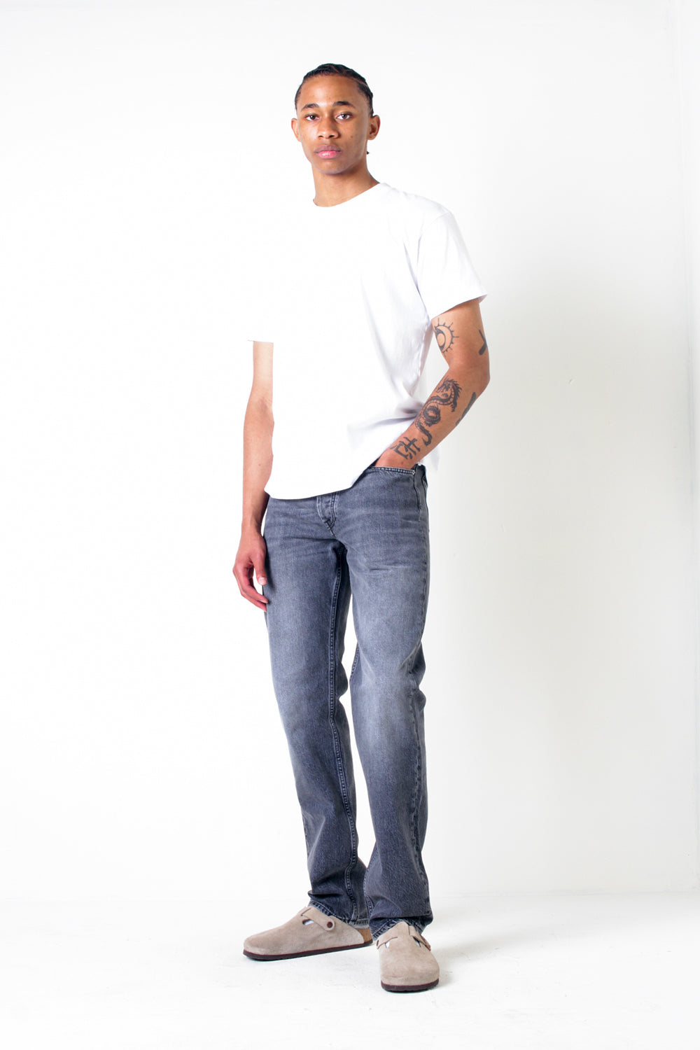 Sunflower Straight Jeans Vintage Black Wash