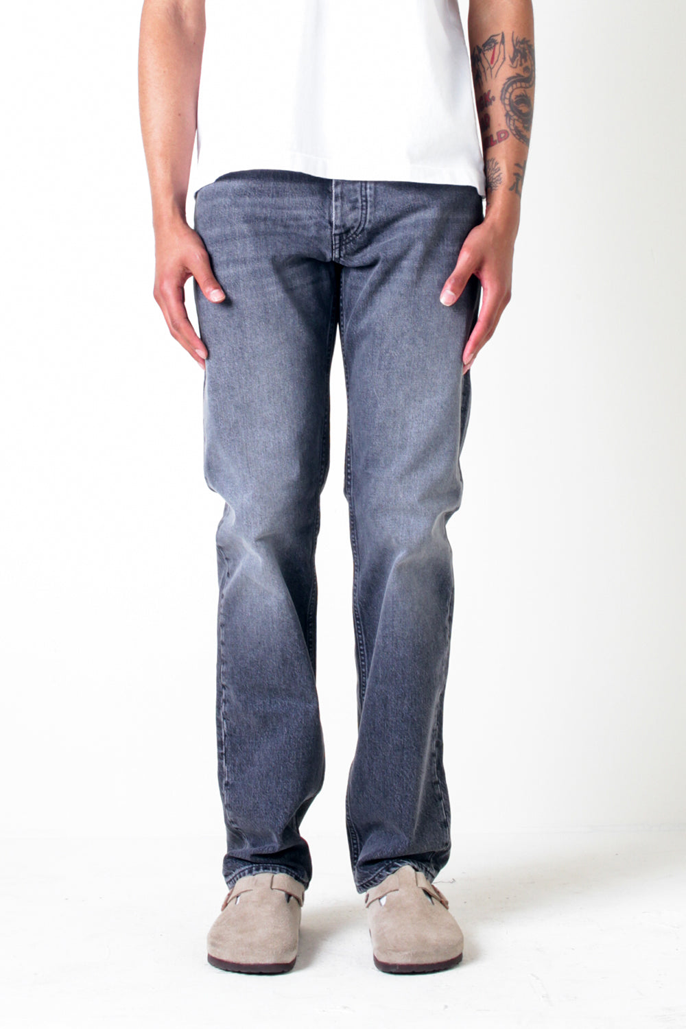 Sunflower Straight Jeans Vintage Black Wash